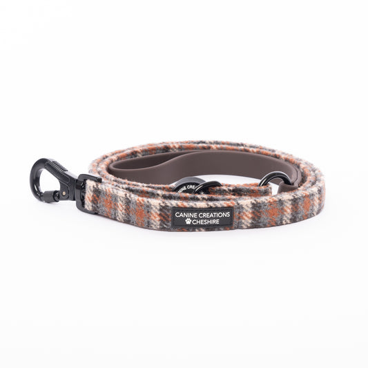The Brown Tweed Lead